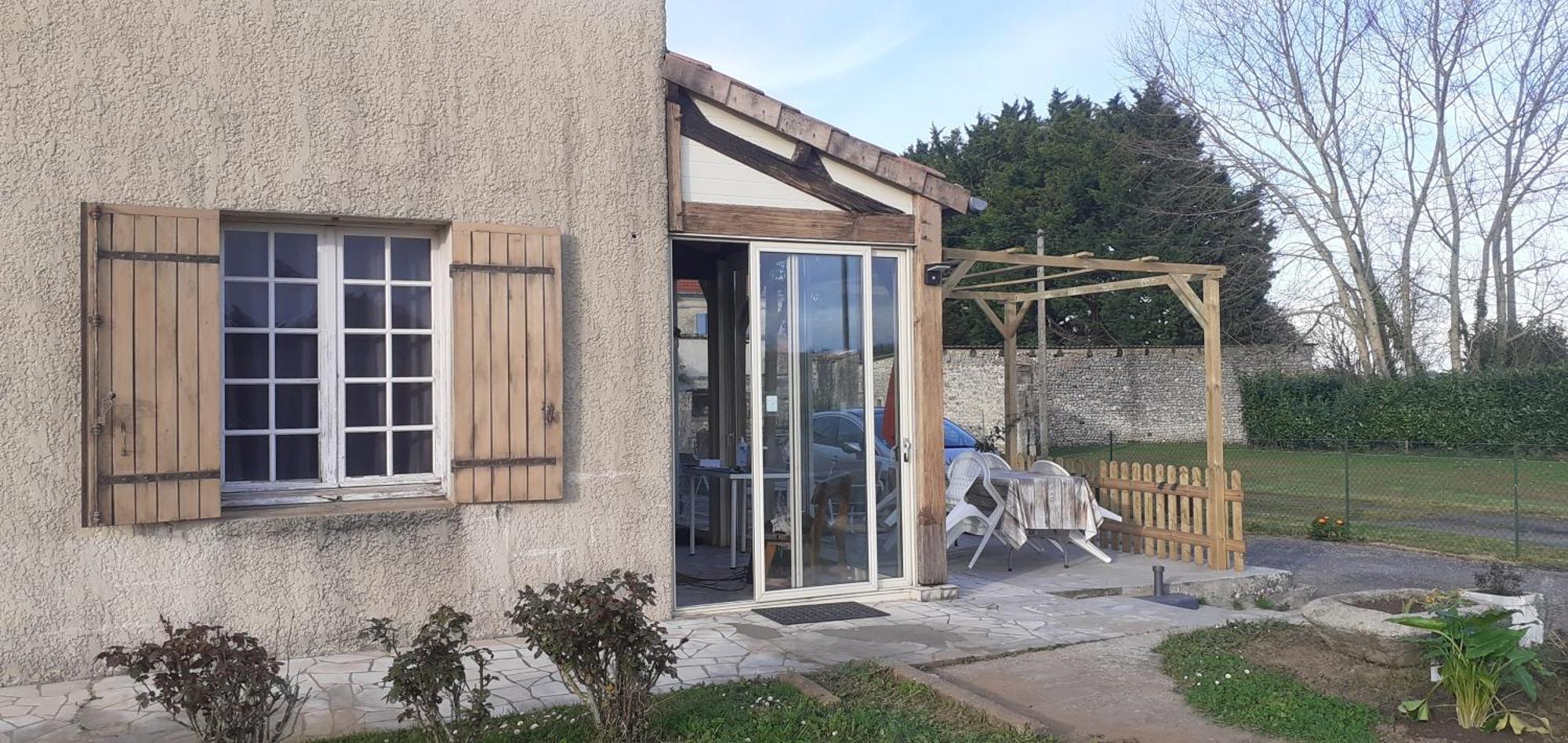 Arts & Passion Mirambeau (Charente-Maritime) Exterior foto